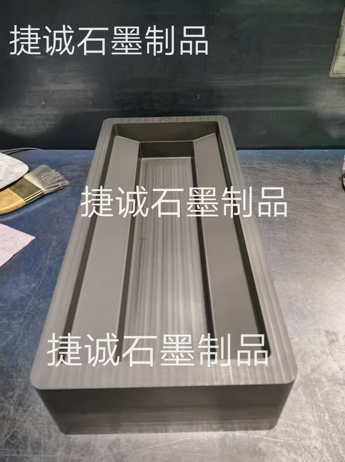 石墨油槽，鑄錠石墨油槽，高純石墨油槽，多槽石墨油槽，耐高溫石墨油槽，金銀鑄錠石墨模具，石墨油槽石墨鑄錠槽，石墨油槽生產(chǎn)廠(chǎng)家